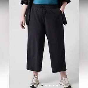 Athleta Avenue Wide Leg Crop Pant